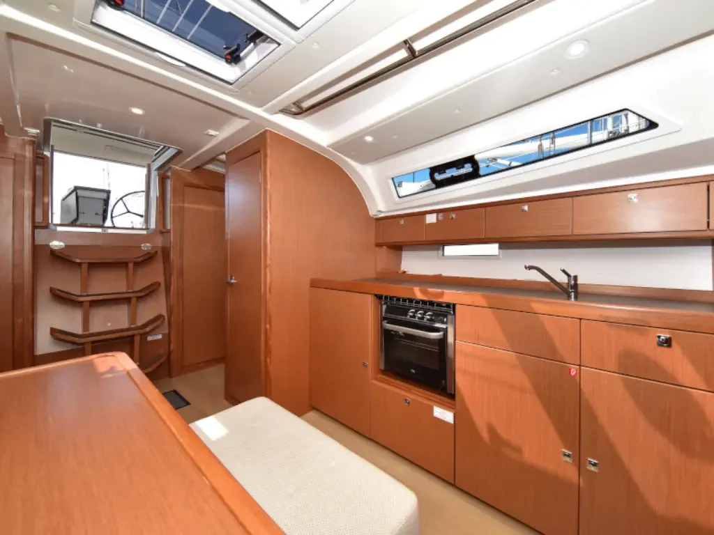 Bavaria Cruiser 41 - 3 cab. (CLASS)  - 13