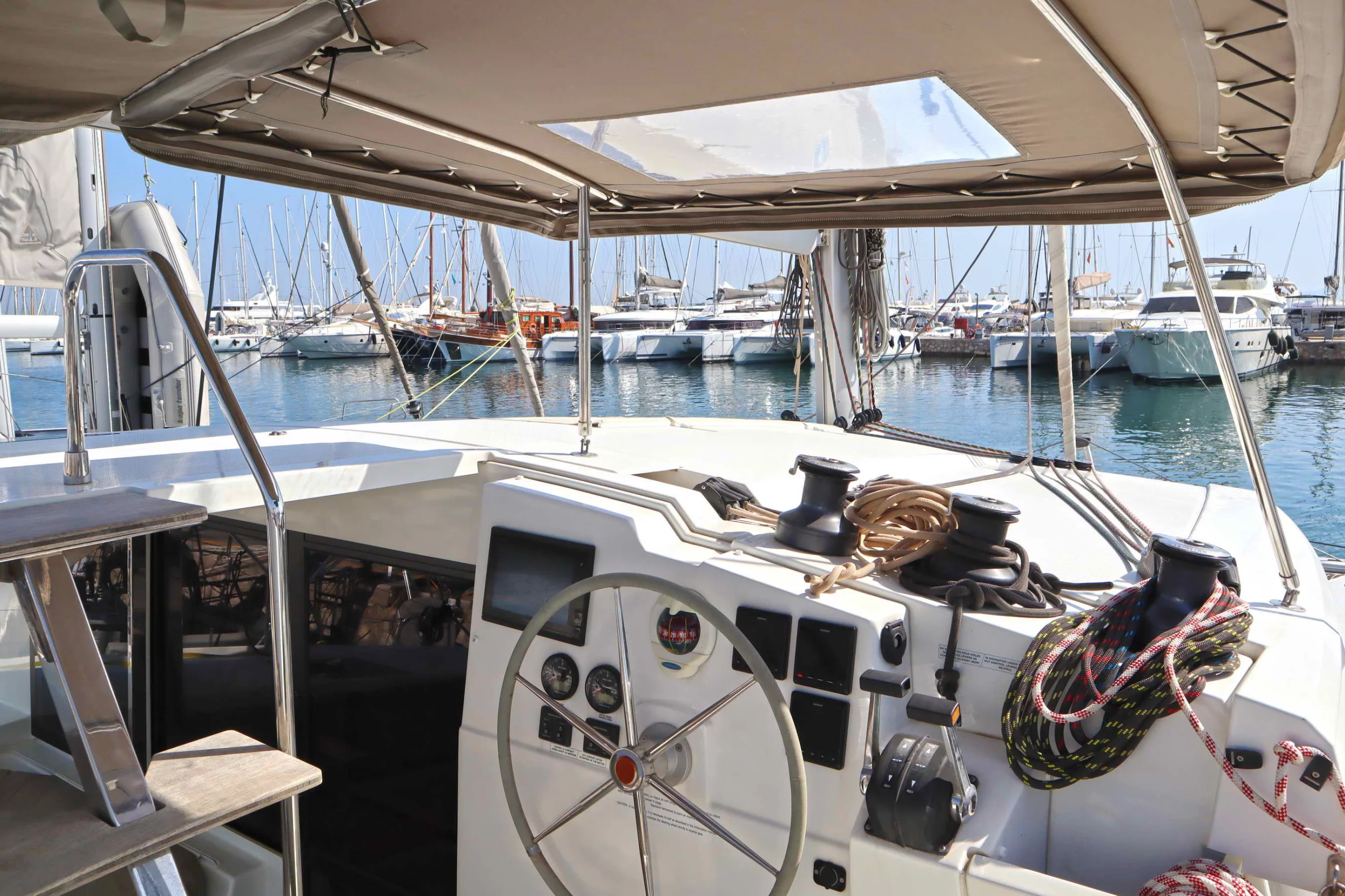 Fountaine Pajot Lucia 40 - 4 cab. (ECONOMY)  - 6