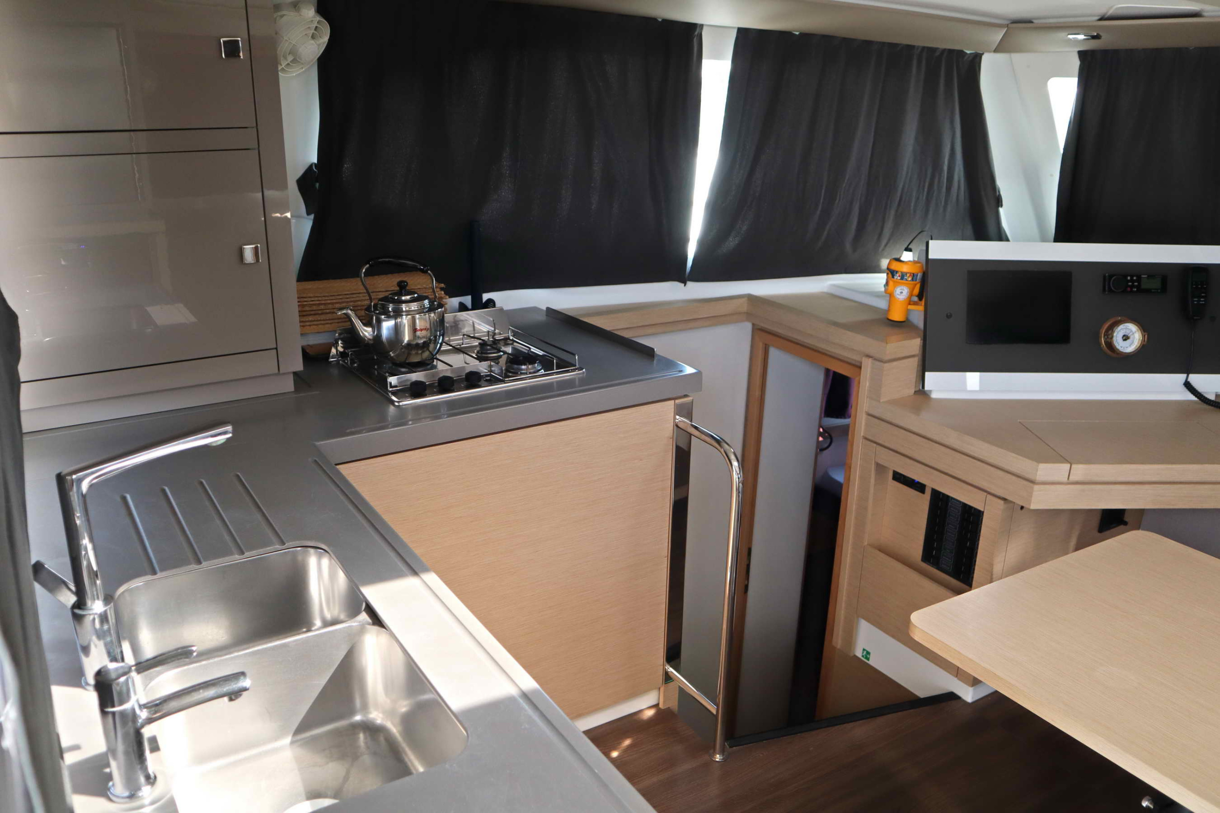 Photo #10 - Fountaine Pajot Lucia 40 - 4 cab. (ECONOMY) en Lefkada - 34941