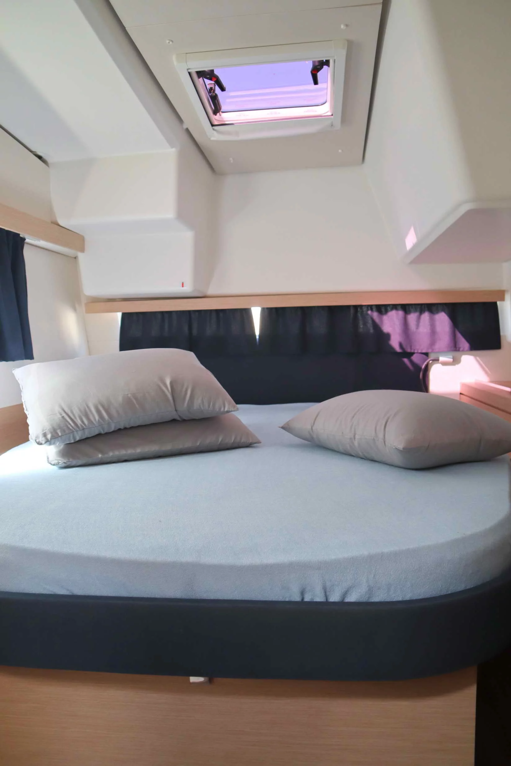 Fountaine Pajot Lucia 40 - 4 cab. (ECONOMY)  - 16