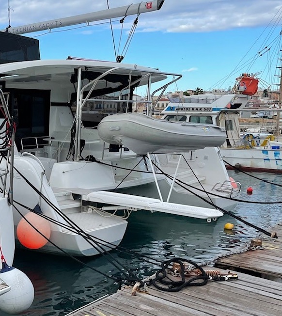 Lagoon 42 - 4 + 2 cab. — photo 4