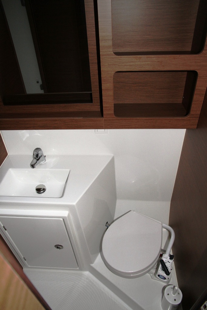 Lagoon 42 - 4 + 2 cab. — photo 16