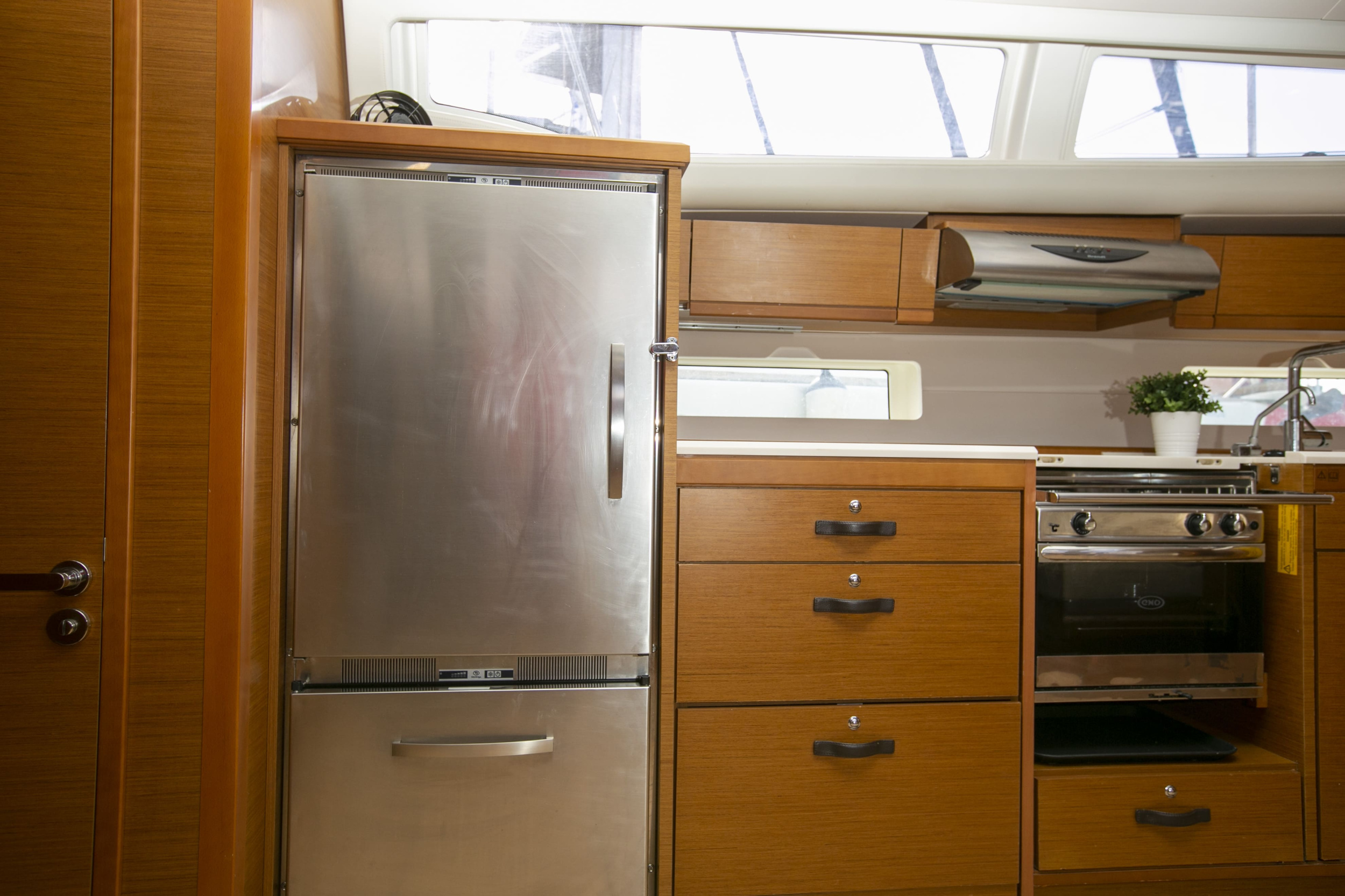 Jeanneau 54 - 5 + 1 cab. — photo 10