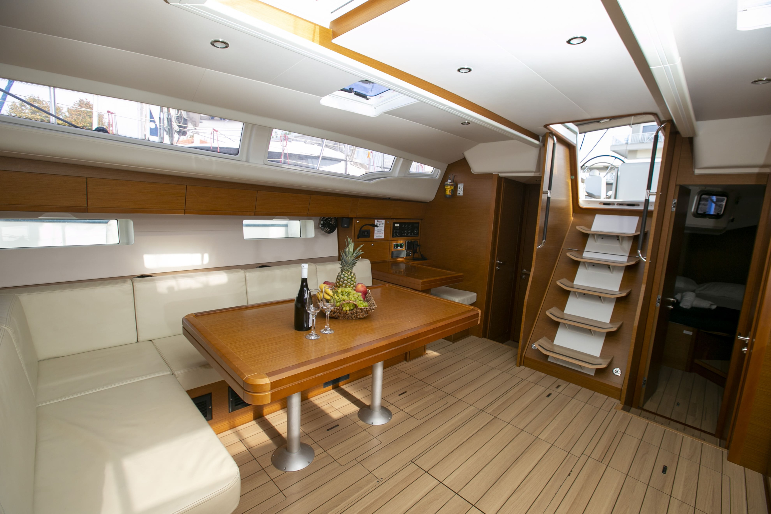 Jeanneau 54 - 5 + 1 cab. — photo 11