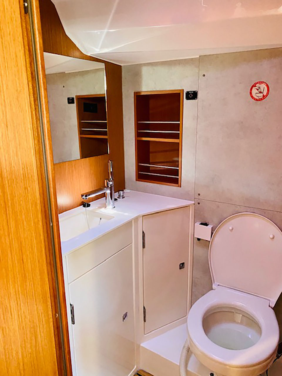 Photo #12 - Bavaria C42 (PRESTIGE) in Punta Ala - 35021