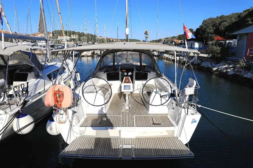 Dufour 382 GL (ECONOMY)  - 0