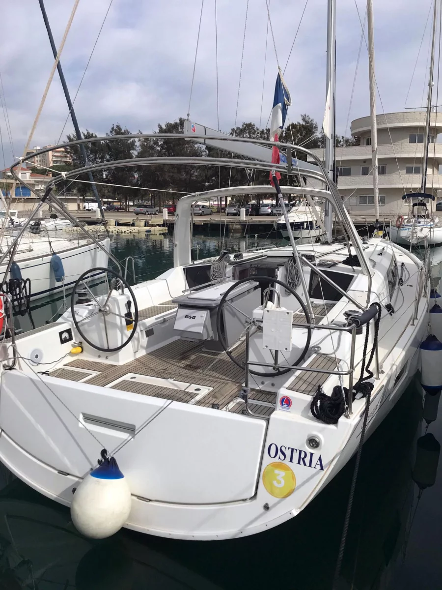Oceanis 41.1 (ECONOMY)  - 2