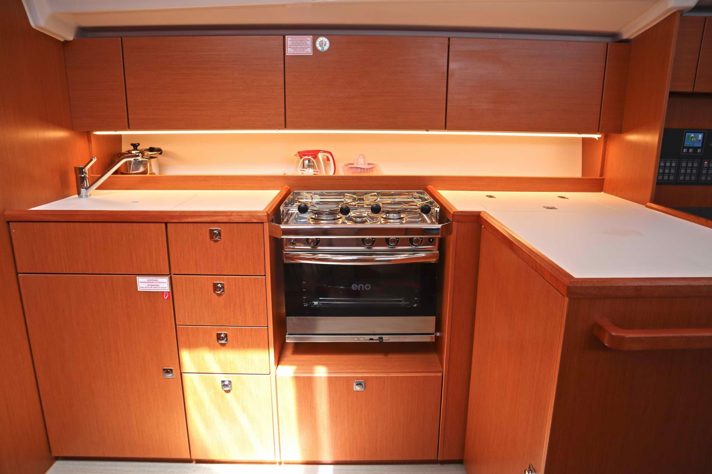 Bavaria Cruiser 51 — photo 18