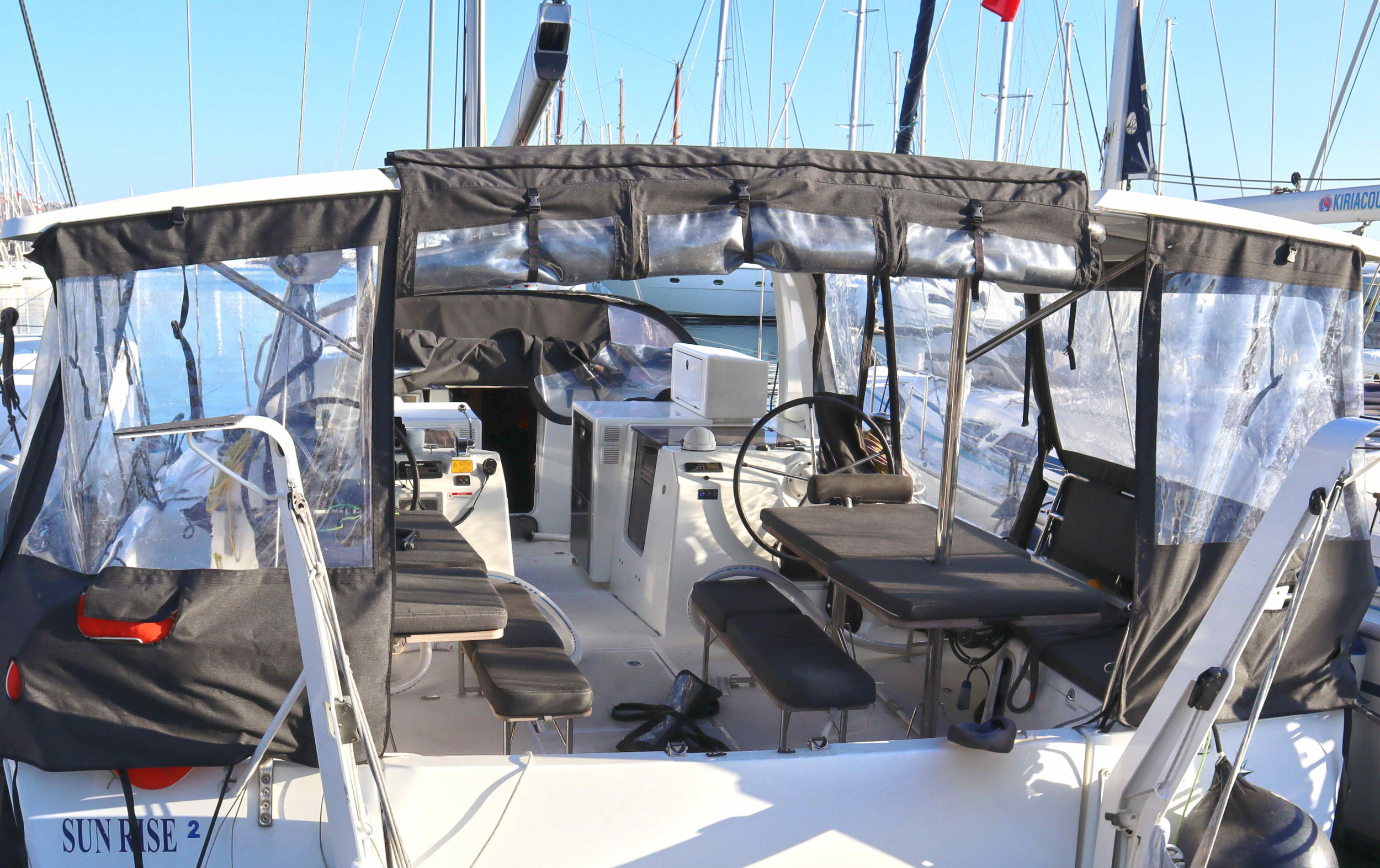 Photo #1 - Sun Loft 47 - 6 + 1 cab. (CLASS) en Athènes - 35076
