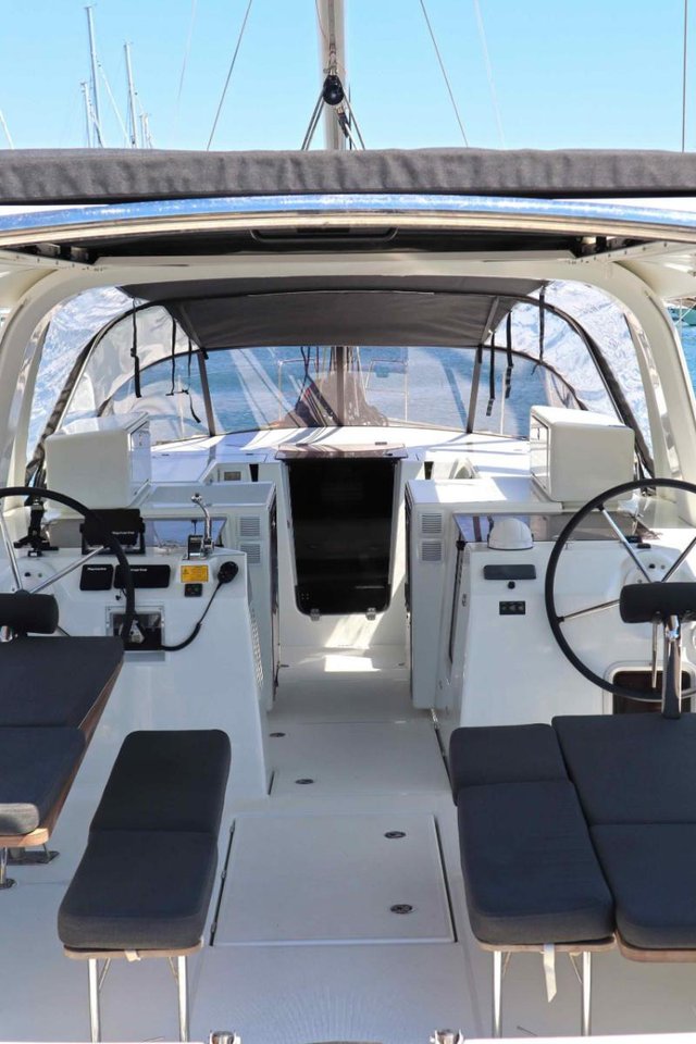 Sun Loft 47 - 6 + 1 cab. — photo 4