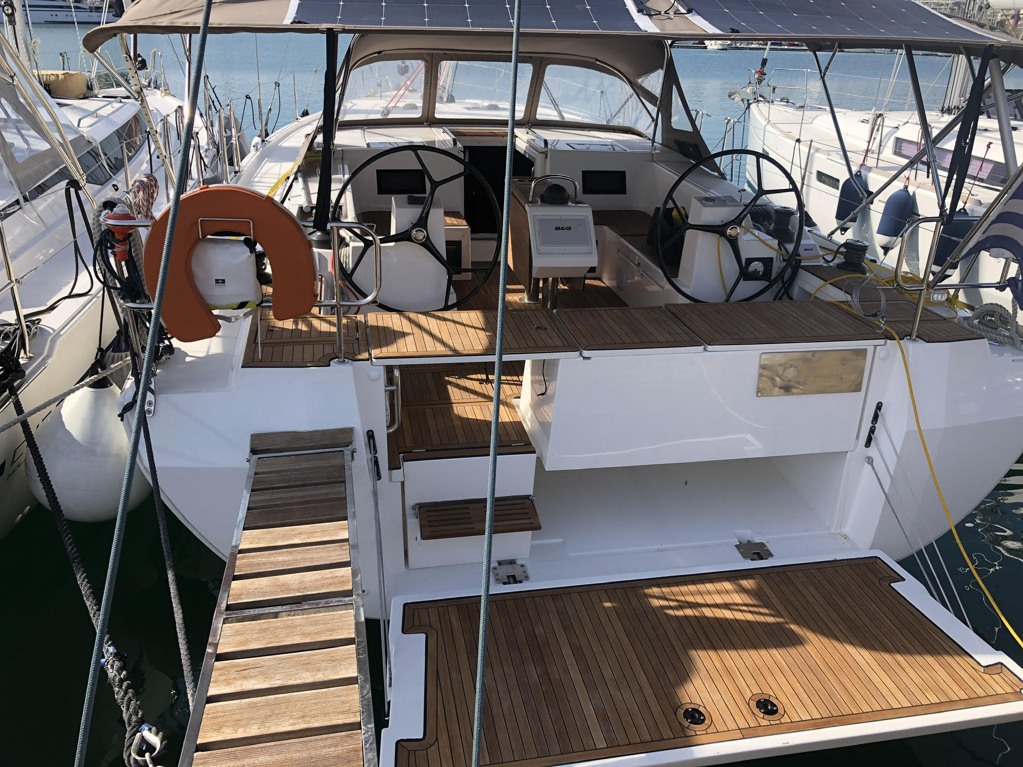 Photo #1 - Bavaria C45 Holiday (ECONOMY) en Paros - 35092