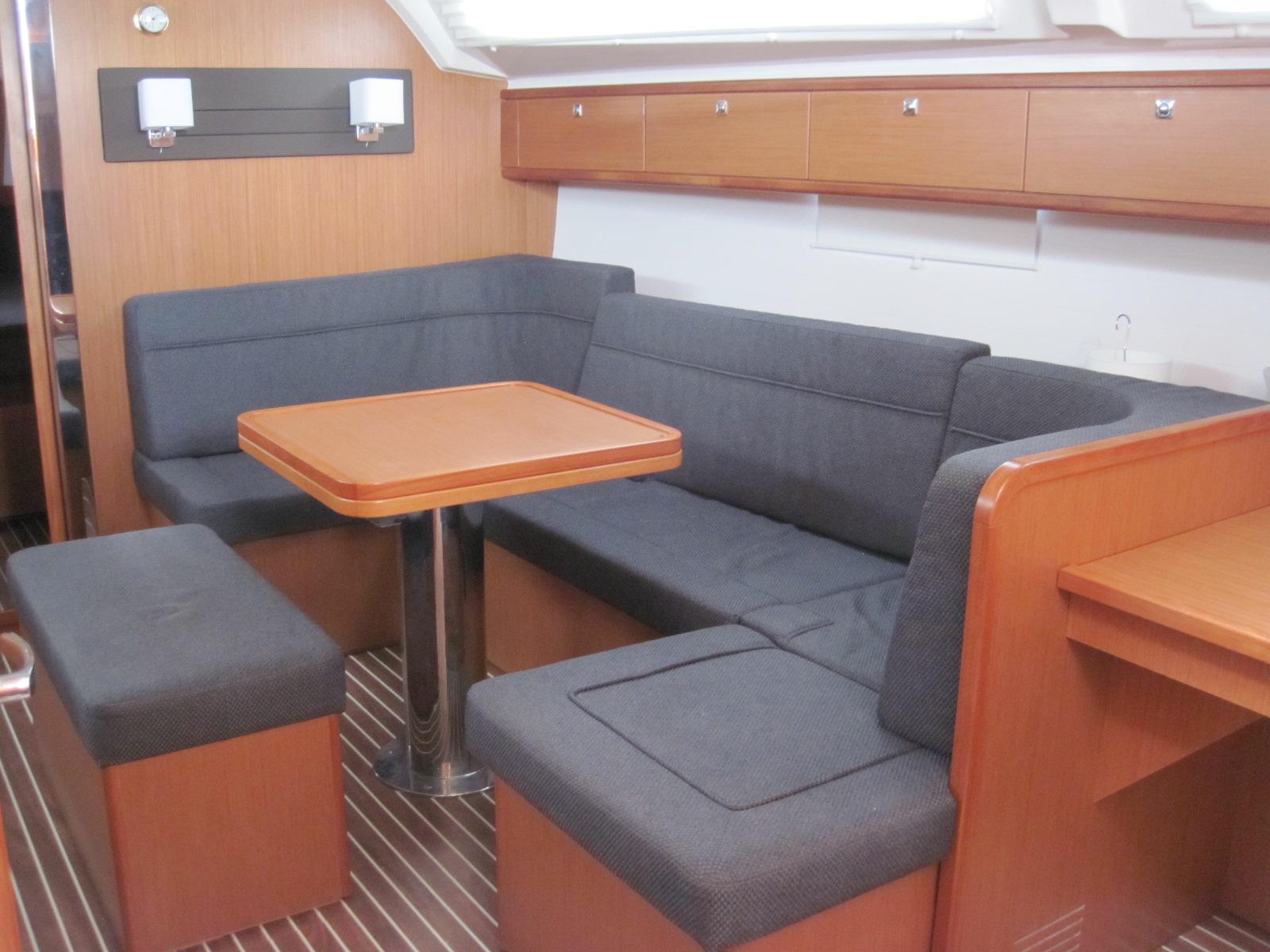Photo #12 - Bavaria Cruiser 41 - 3 cab. (ECONOMY) en Capo d'Orlando - 35095