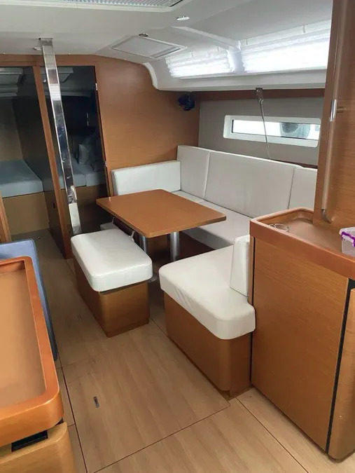Sun Odyssey 440 - 4 cab. — photo 15