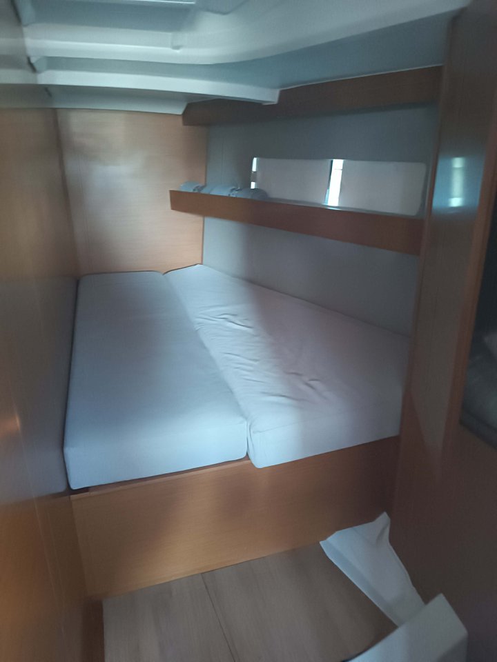 Sun Odyssey 440 - 4 cab. — photo 26
