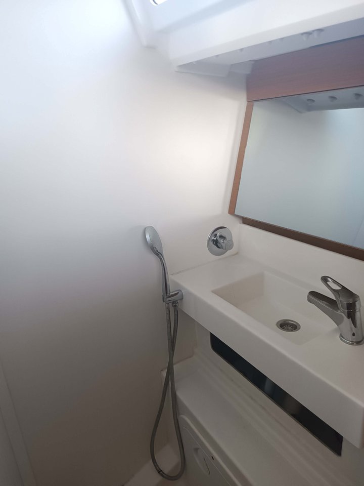 Sun Odyssey 440 - 4 cab. — photo 29