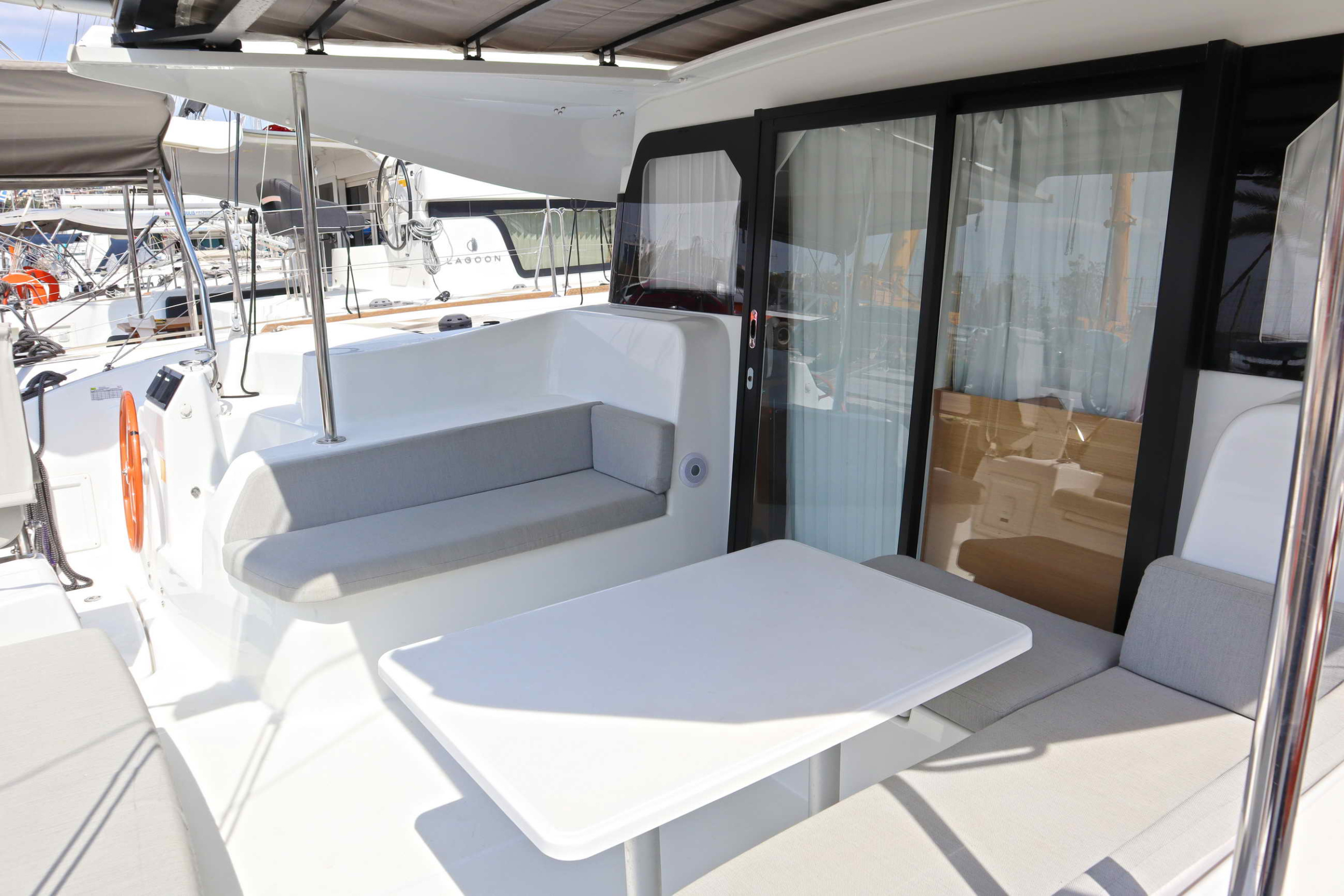 Photo #6 - Excess 11 - 4 + 1 + 1 cab. (CLASS) en Paros - 35114