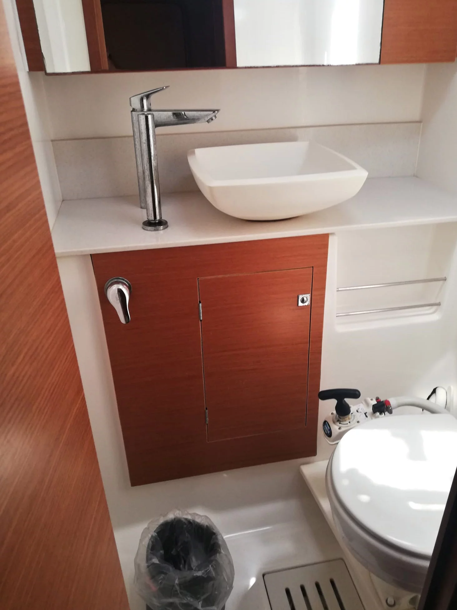 Dufour 520 GL (ECONOMY)  - 9