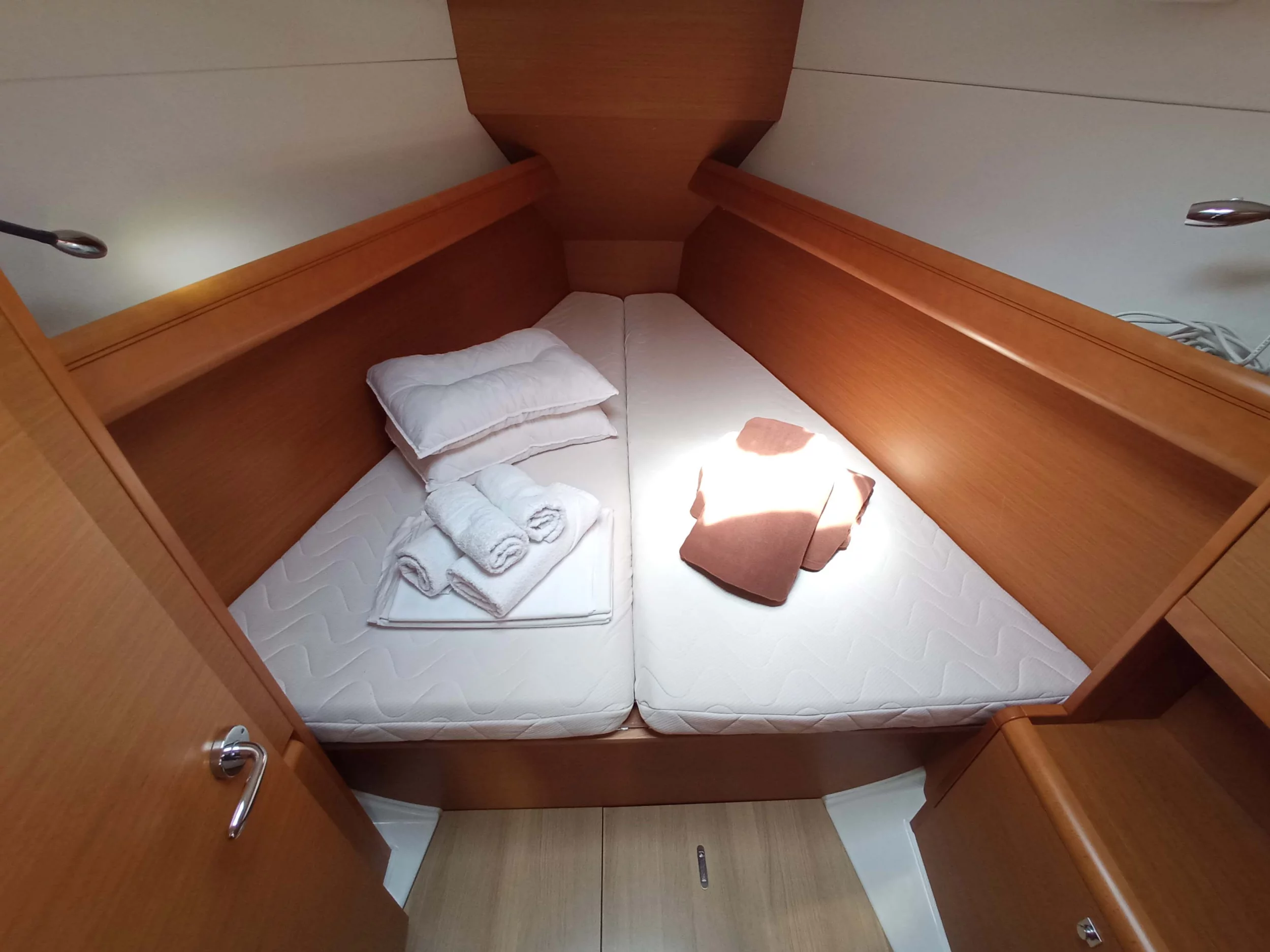 Sun Odyssey 379 (ECONOMY)  - 7