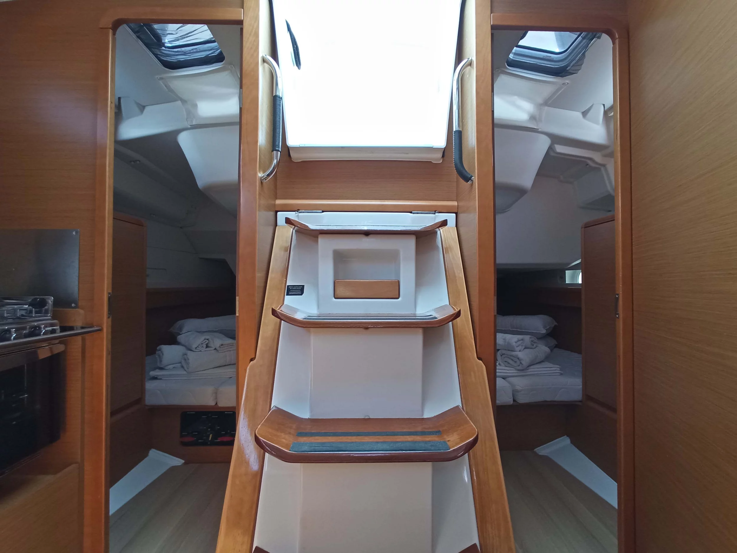 Sun Odyssey 379 (ECONOMY)  - 12
