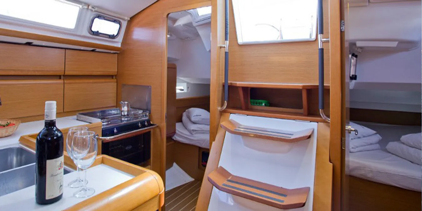 Sun Odyssey 409 — photo 4