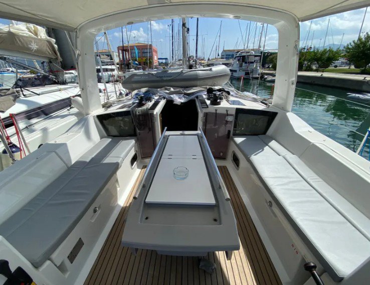 Oceanis 41.1 — photo 7