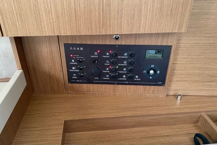 Oceanis 41.1 — photo 13