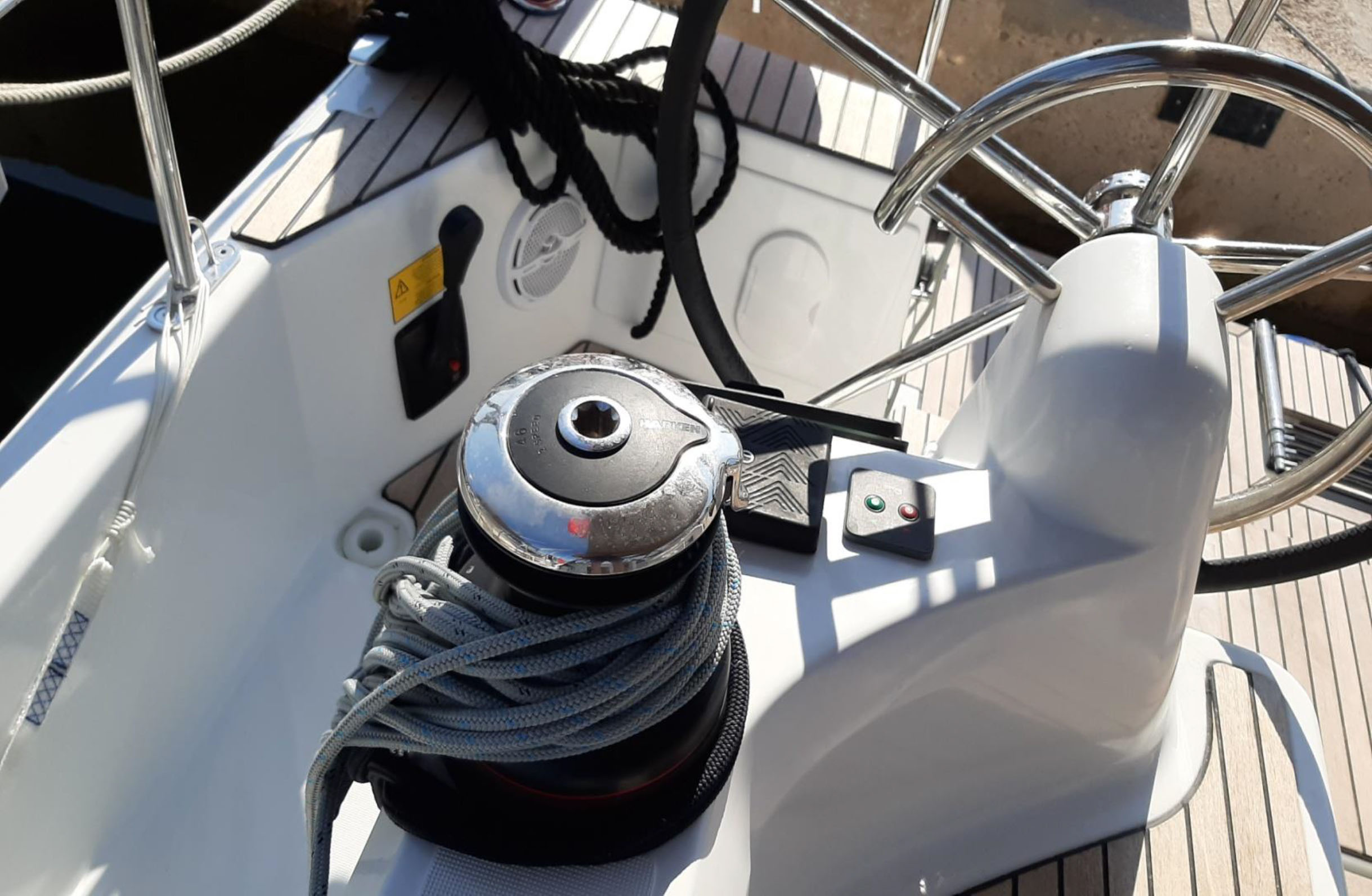 Photo #6 - Sun Odyssey 410 - 3 cab. (CLASS) in Bormes Les Mimosas - 35170