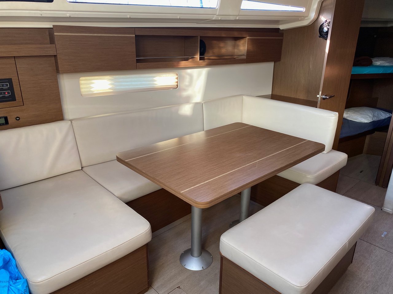 Oceanis 40.1 — photo 6