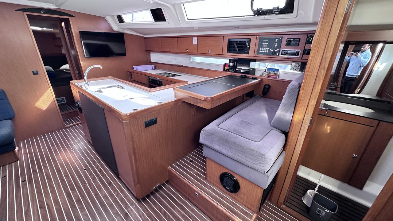 Bavaria Cruiser 56 - 5 + 1 cab. — photo 13