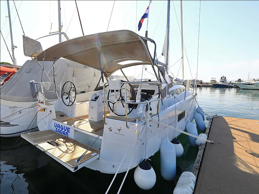 Photo #1 - Sun Odyssey 410 - 3 cab. (CLASS) en Zadar - 35225