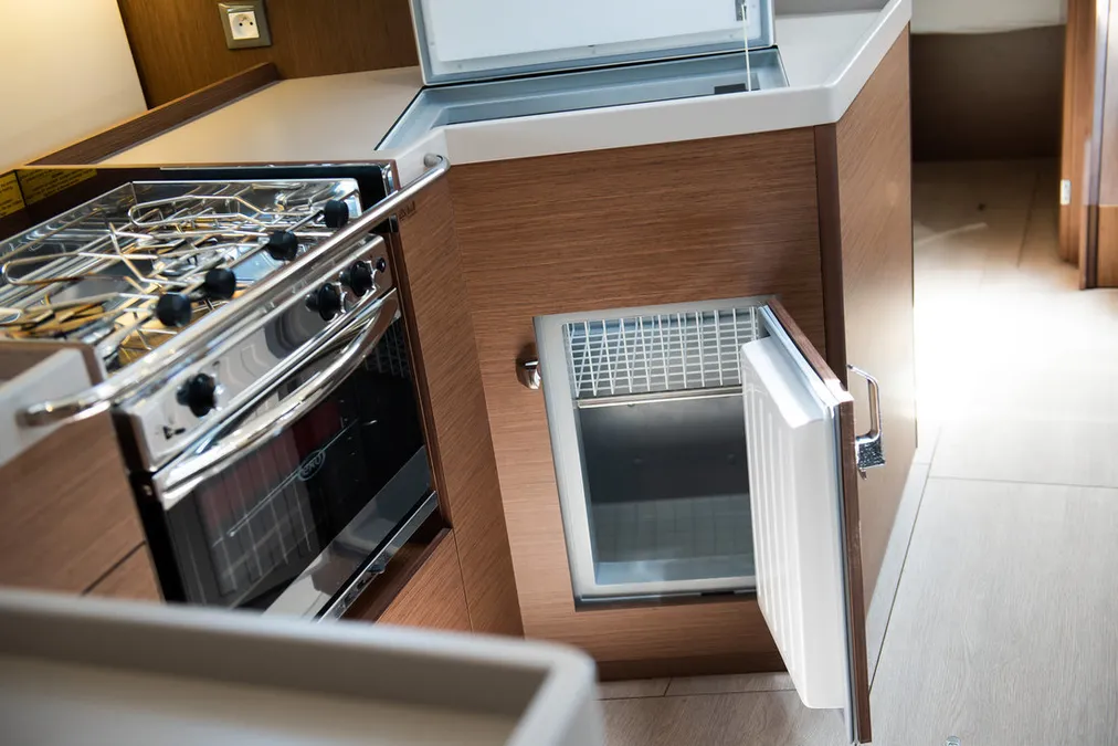 Oceanis 40.1 — photo 23