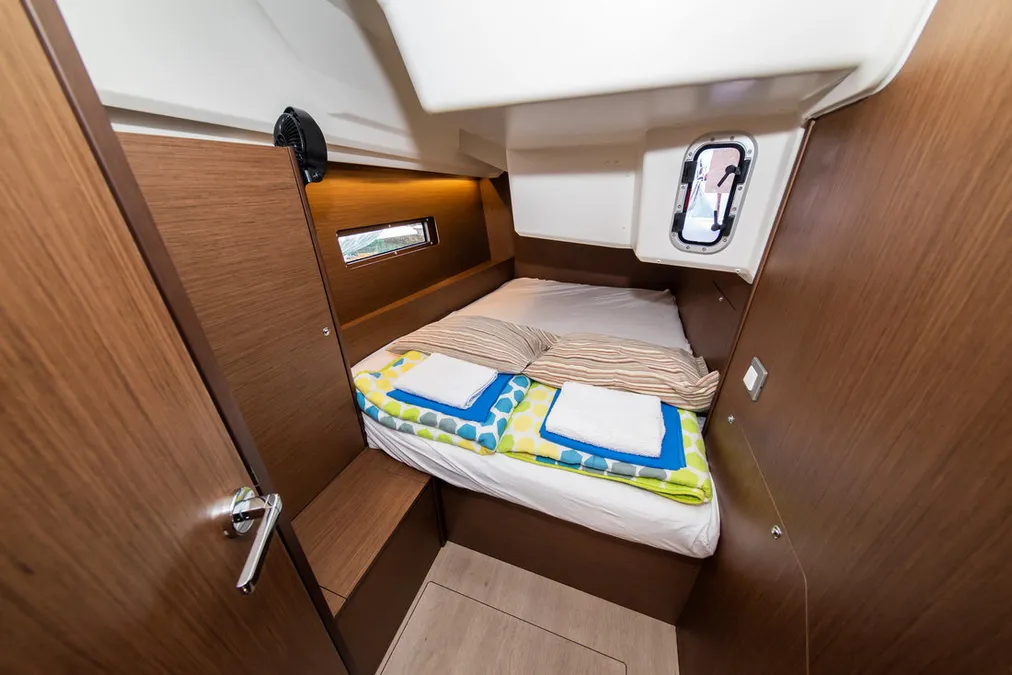 Oceanis 40.1 — photo 24