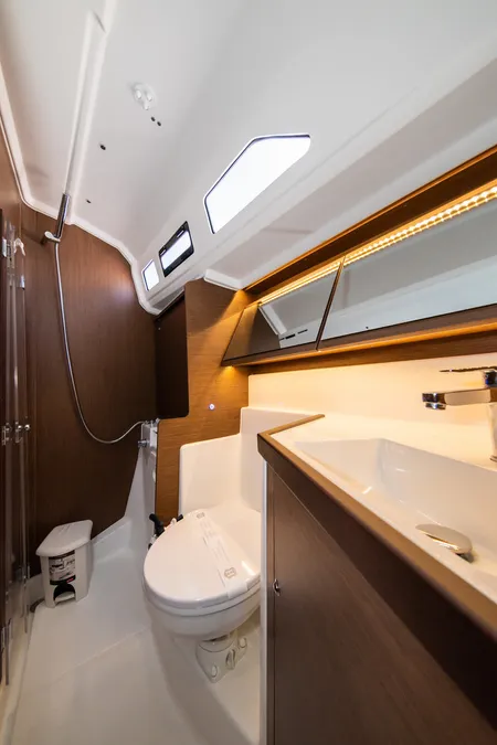 Oceanis 40.1 — photo 31
