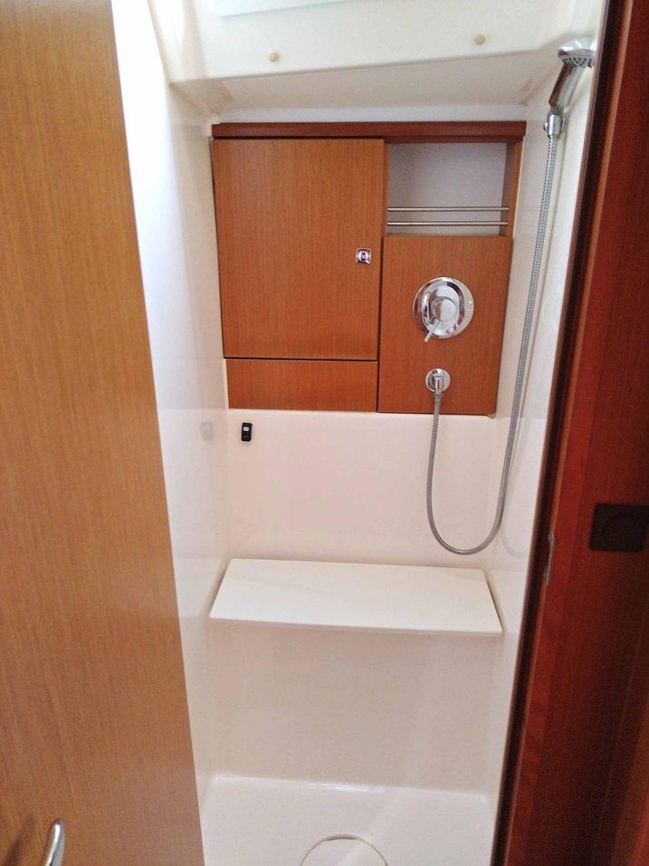 Photo #23 - Bavaria Cruiser 46 - 4 cab. (ECONOMY) en Corfou - 35237