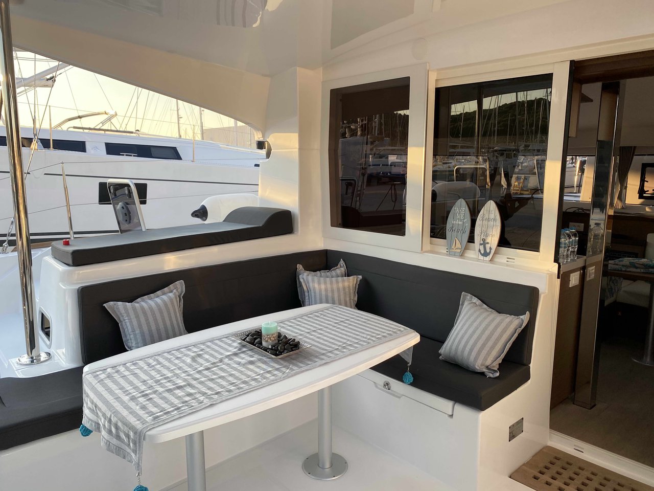 Lagoon 40 - 4 + 2 cab — photo 4