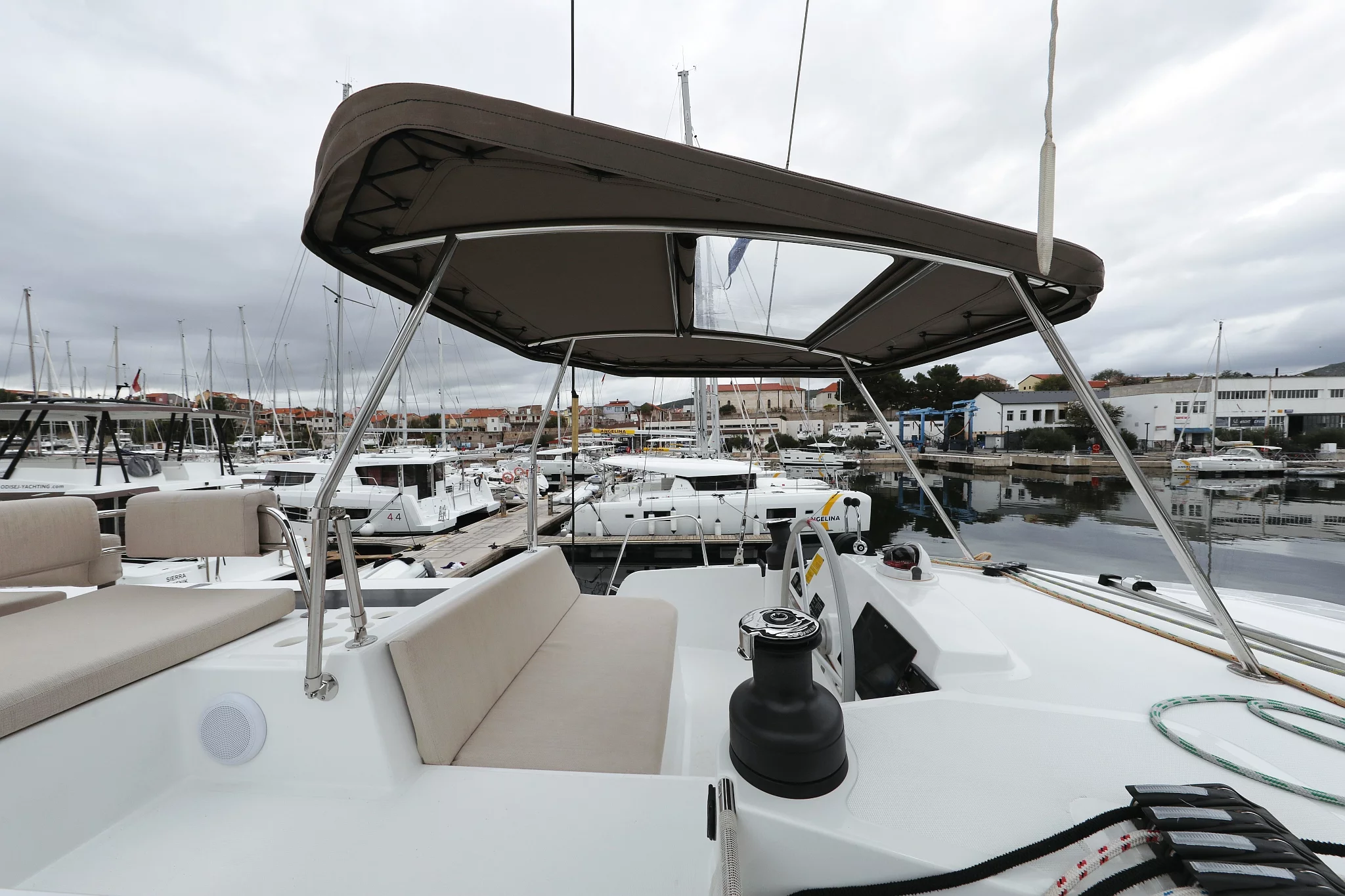 Bali 4.4 - 3 + 1 cab. (Apollo)  - 8