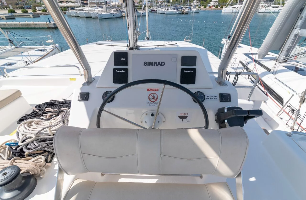 Dufour 48 Catamaran - 5 + 1 cab. (Seaven)  - 13