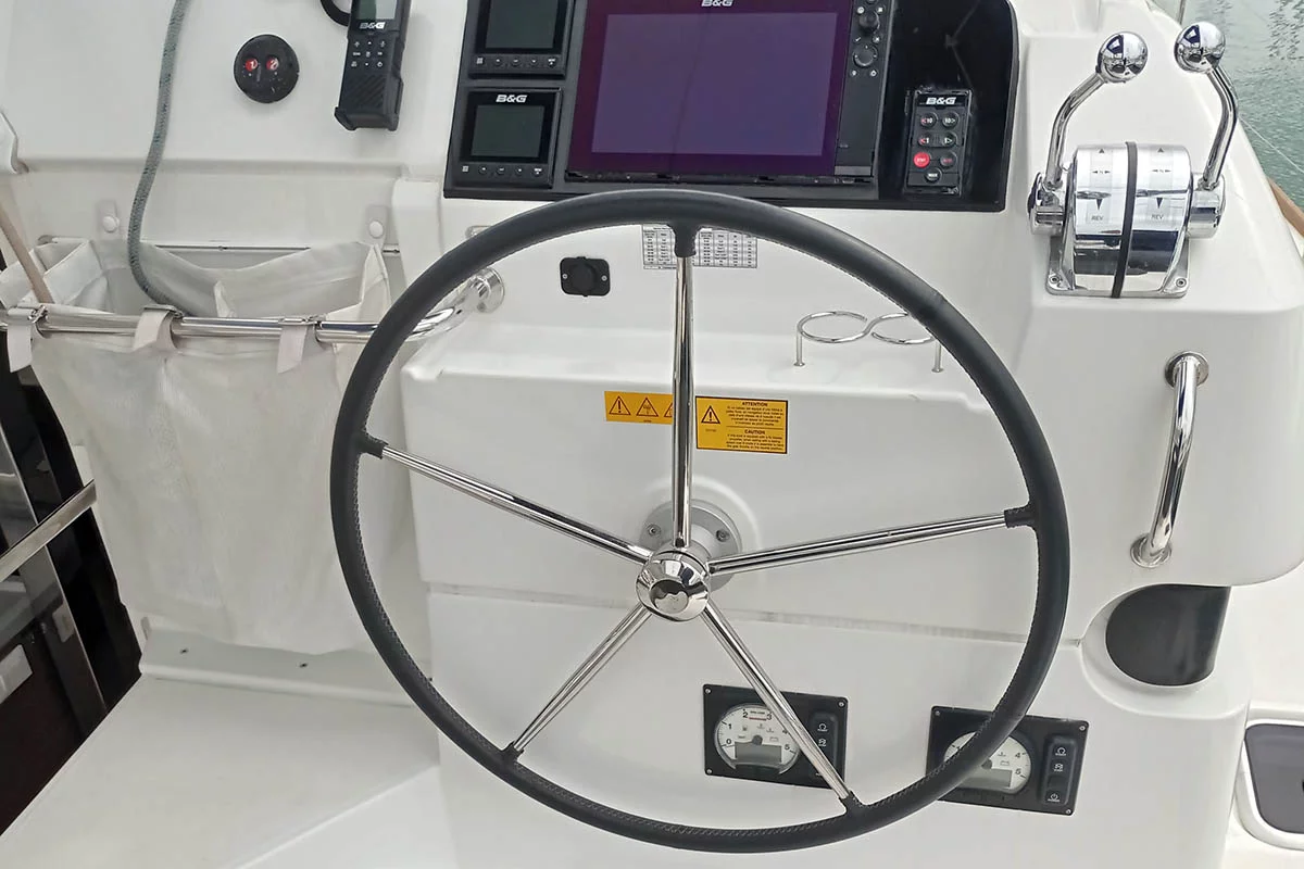 Lagoon 40 - 4 + 2 cab (Manta)  - 4