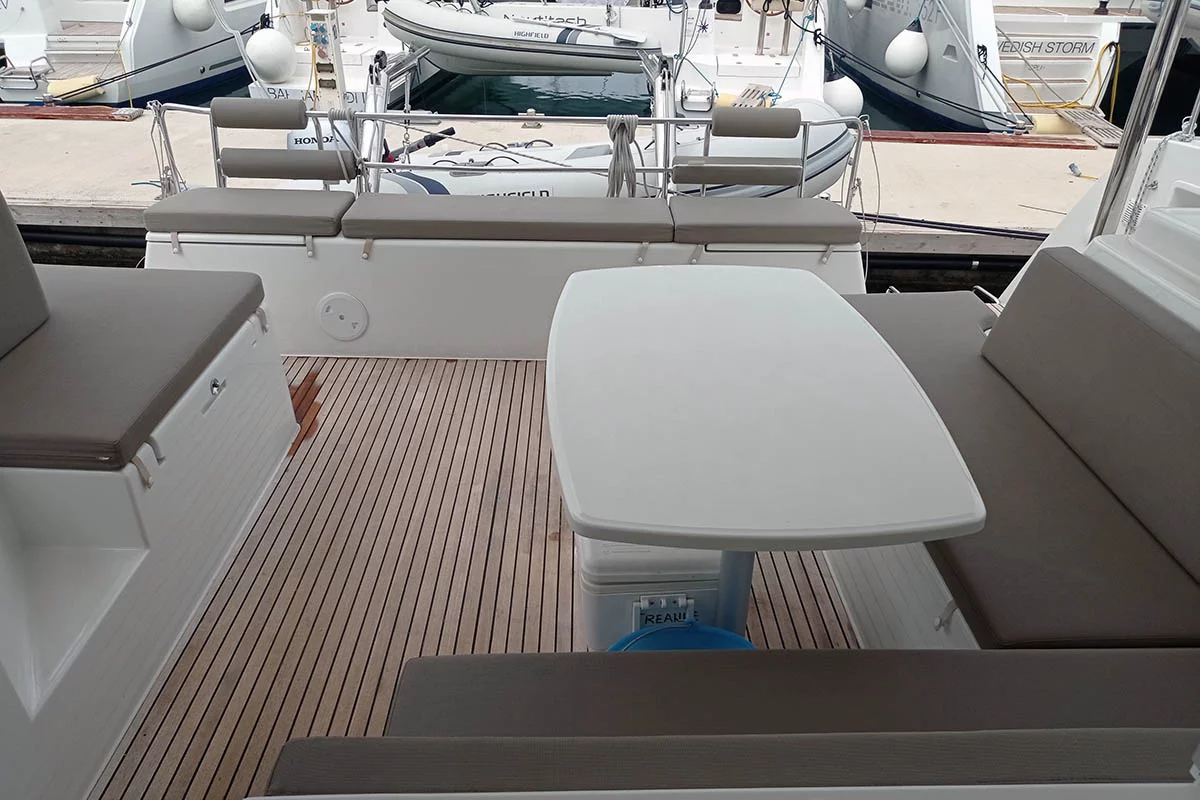 Lagoon 40 - 4 + 2 cab (Manta)  - 5