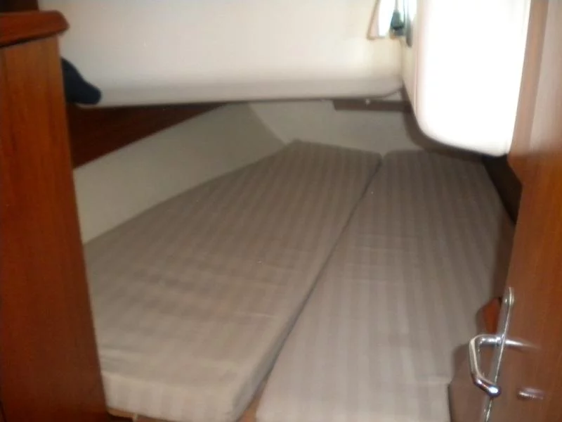 Sun Odyssey 40 (Panic)  - 11