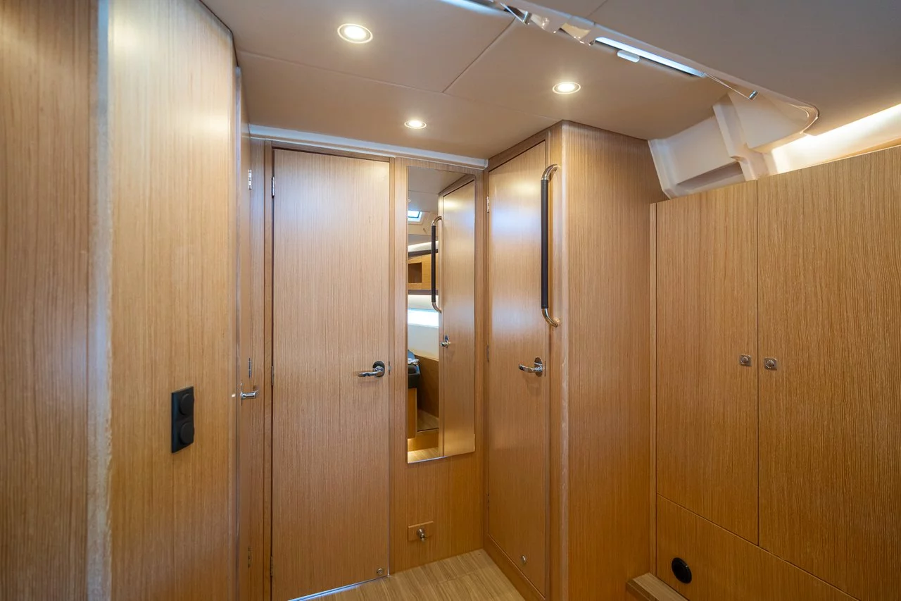 Bavaria C45 Style (Aria)  - 18