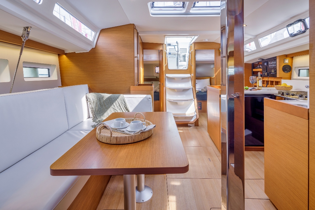 Sun Odyssey 440 - 4 cab. — photo 7