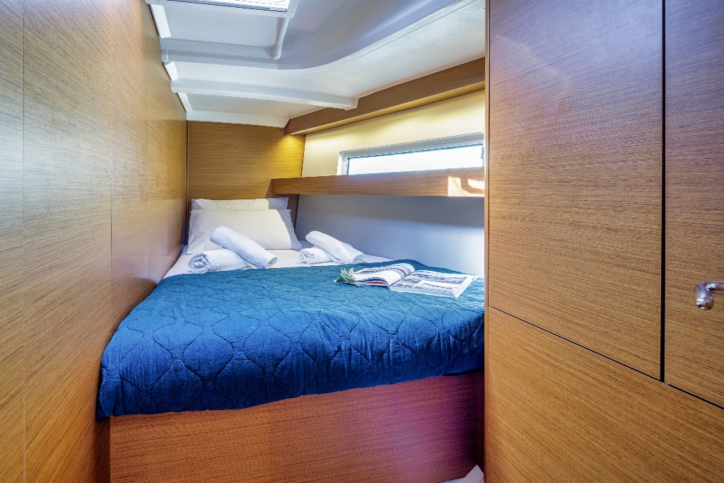 Sun Odyssey 440 - 4 cab. — photo 9