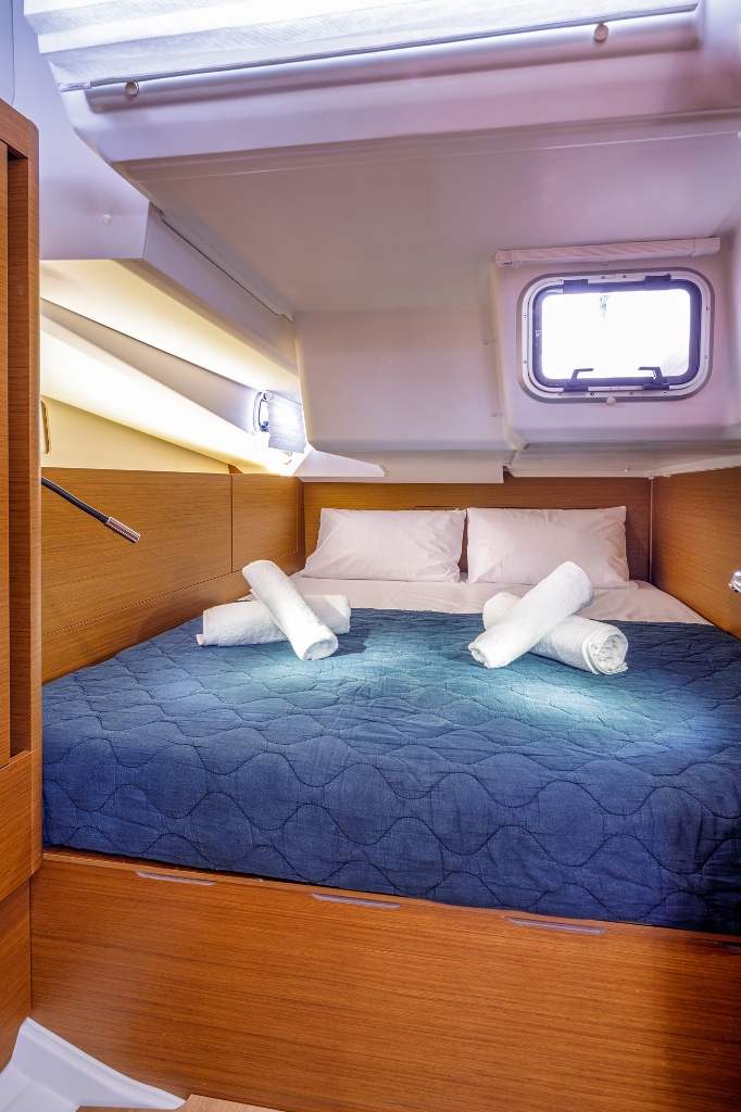 Sun Odyssey 440 - 4 cab. — photo 12