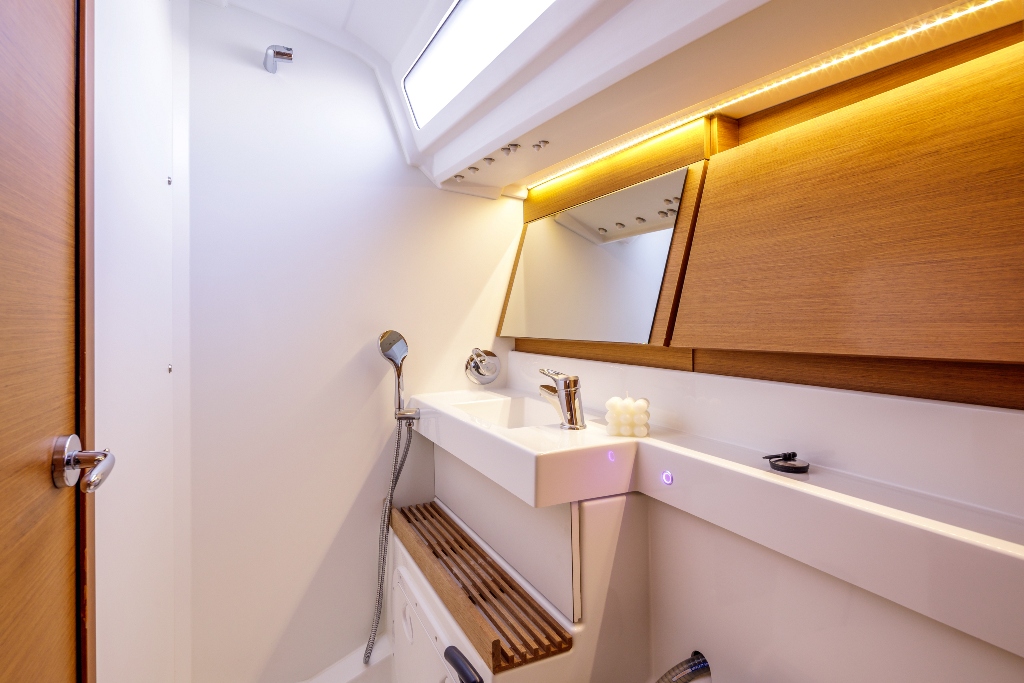 Sun Odyssey 440 - 4 cab. — photo 13