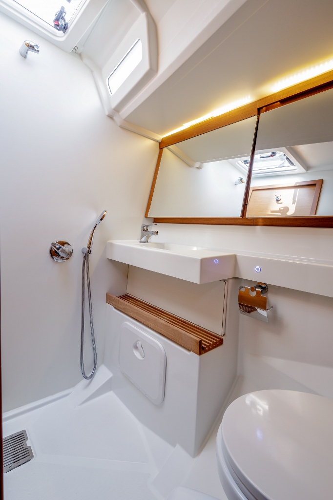 Sun Odyssey 440 - 4 cab. — photo 14