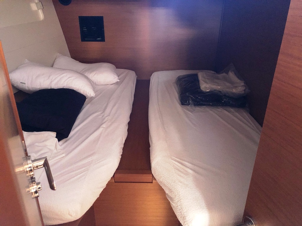 Jeanneau 54 - 5 + 1 cab. — photo 9