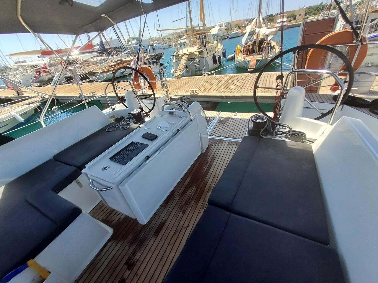 Sun Odyssey 440 - 4 cab. — photo 6