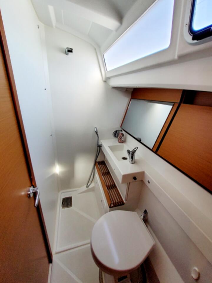 Sun Odyssey 440 - 4 cab. — photo 19