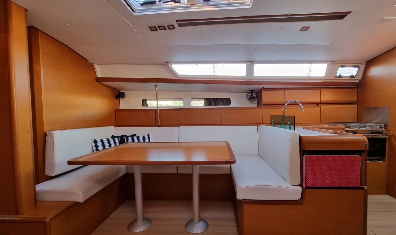 Sun Odyssey 449 (Blue Moon)  - 7